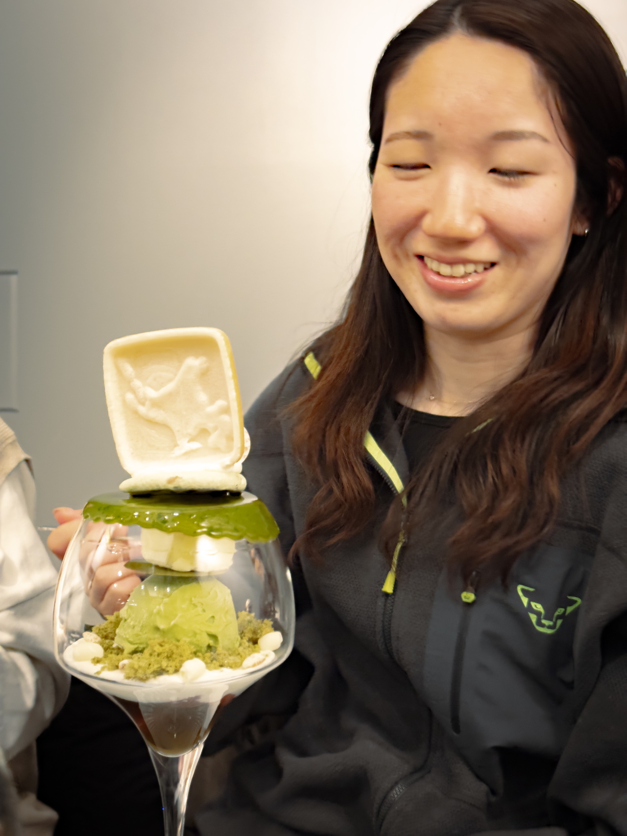 果たしてどうやって抹茶の「蓋」を取ったら良いものか…？？